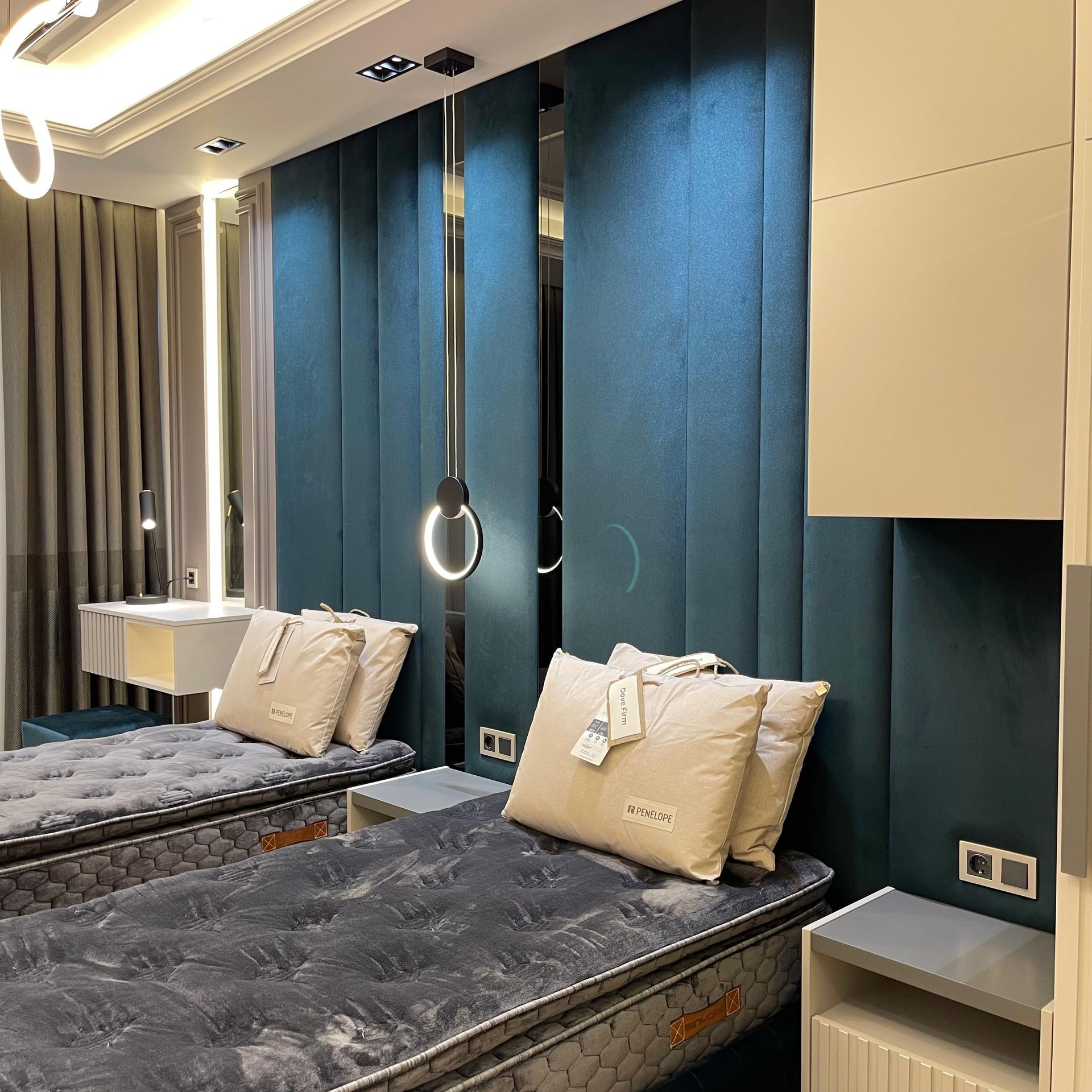On Altı Dokuz · Twin Bedroom