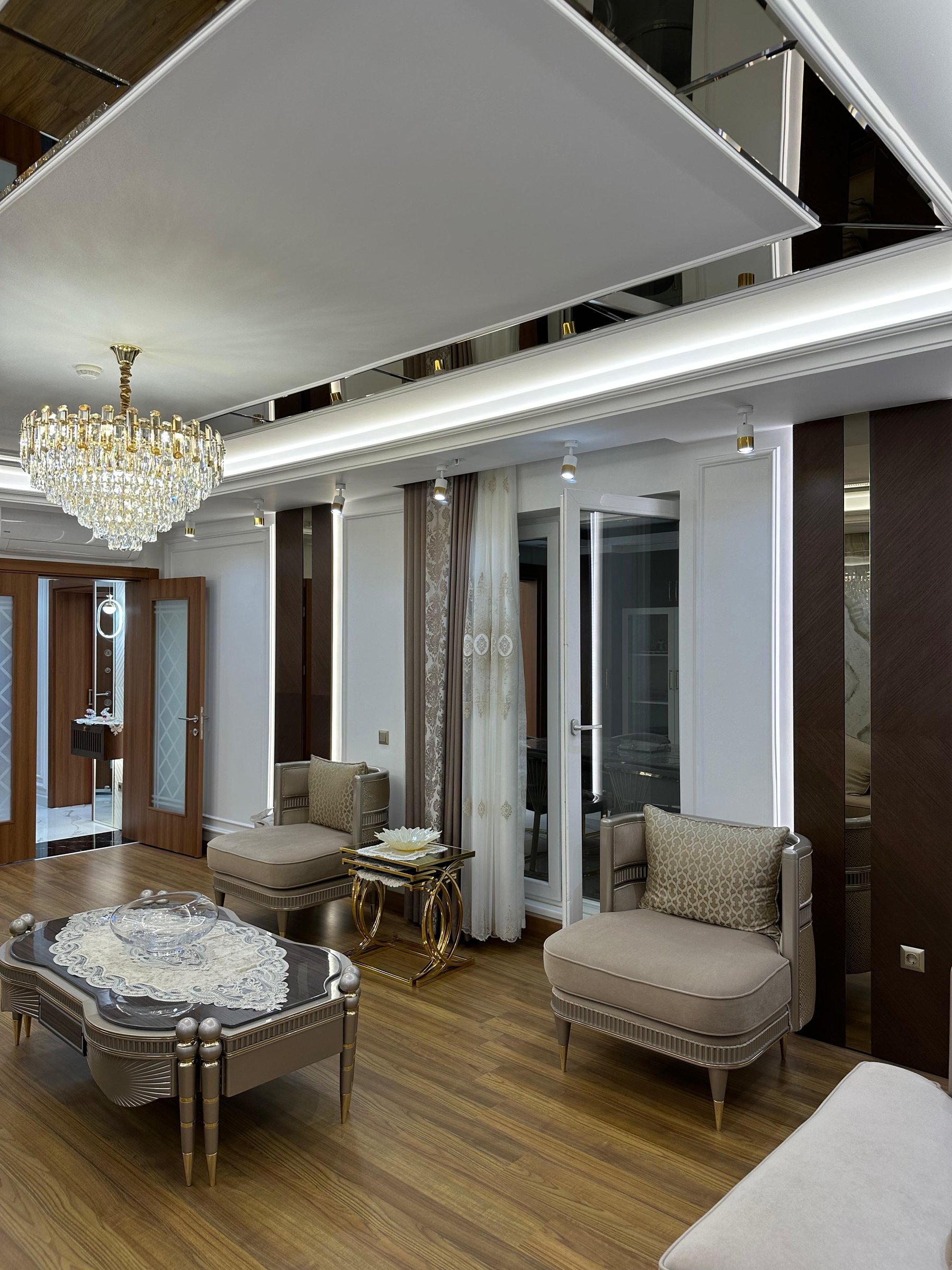 Ağaoğlu · Salon